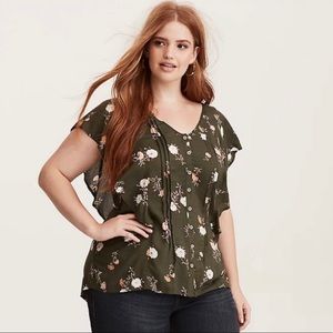 Floral Print Flutter Sleeve Blouse • Torrid
